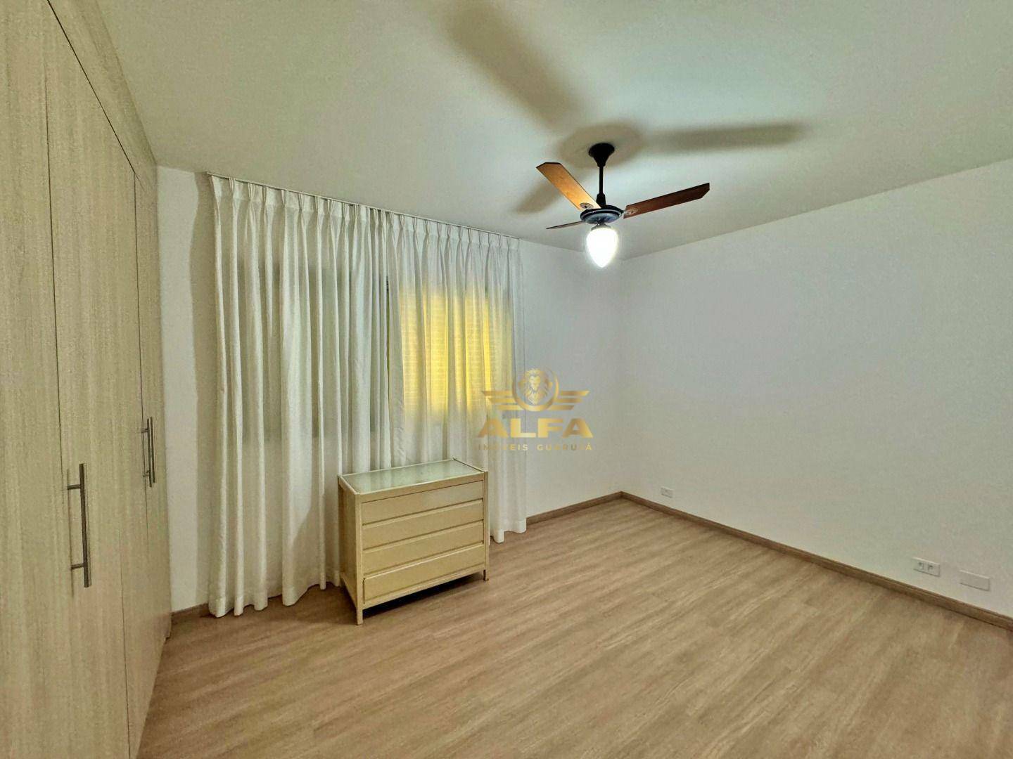 Apartamento à venda com 3 quartos, 134m² - Foto 11