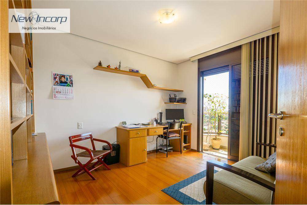 Apartamento à venda com 4 quartos, 200m² - Foto 21