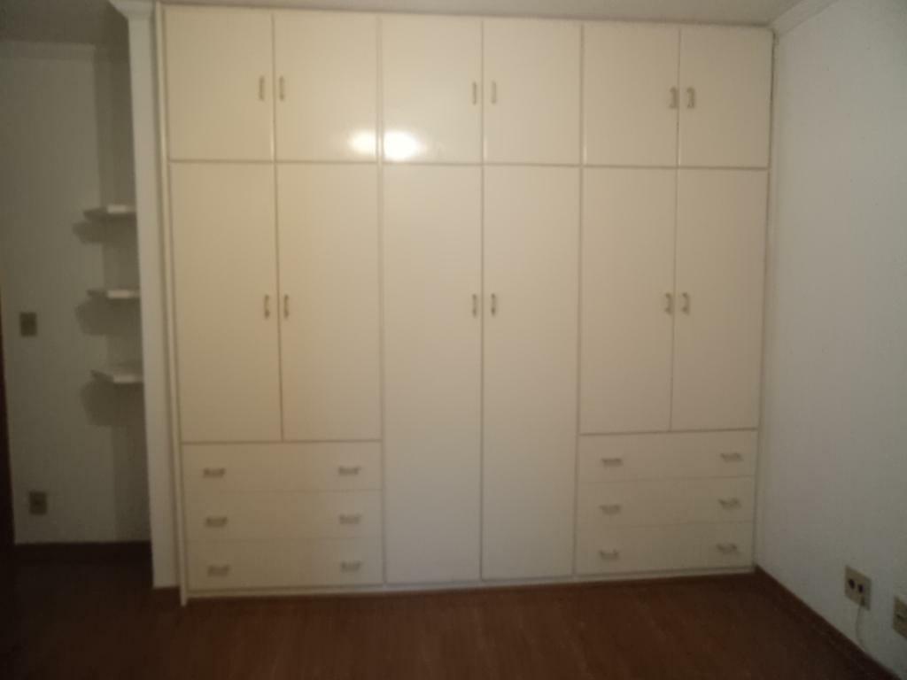 Apartamento à venda com 3 quartos, 150m² - Foto 13