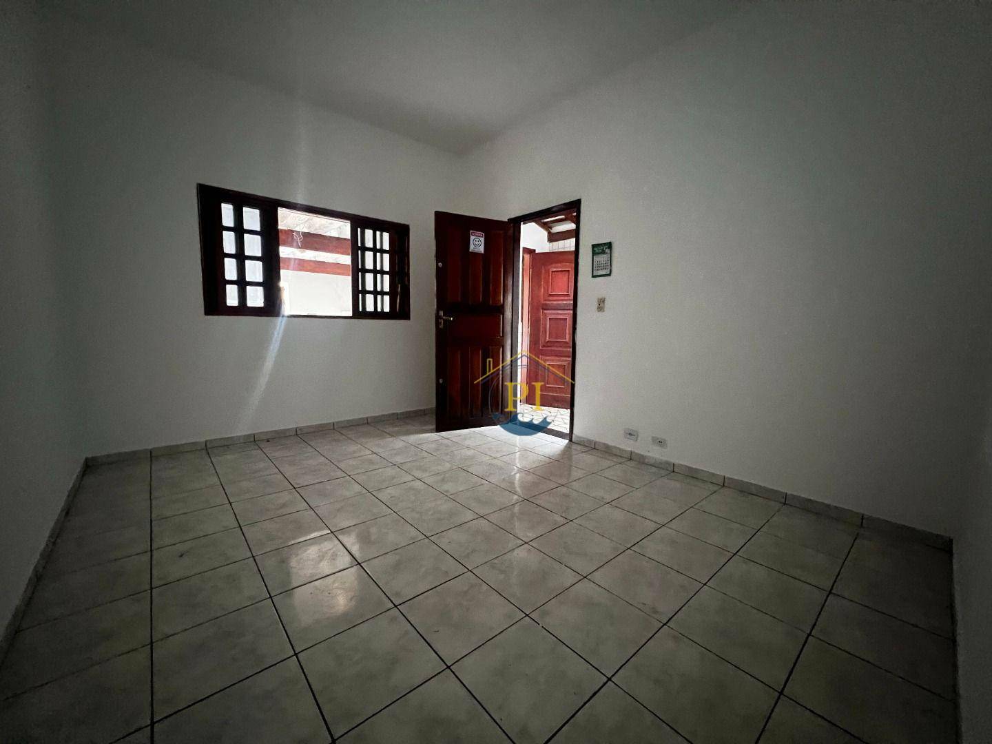 Casa à venda e aluguel com 3 quartos, 80m² - Foto 3