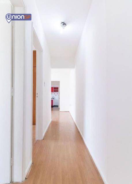 Apartamento à venda com 2 quartos, 70m² - Foto 4