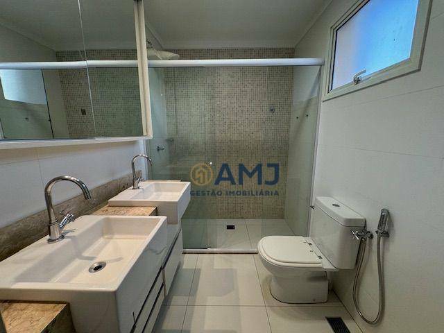 Apartamento para alugar com 3 quartos, 98m² - Foto 11
