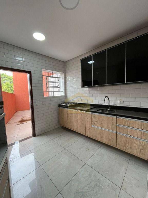 Sobrado à venda com 2 quartos, 100m² - Foto 6