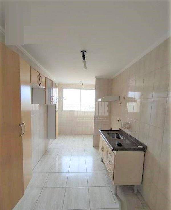 Apartamento à venda com 2 quartos, 56m² - Foto 4