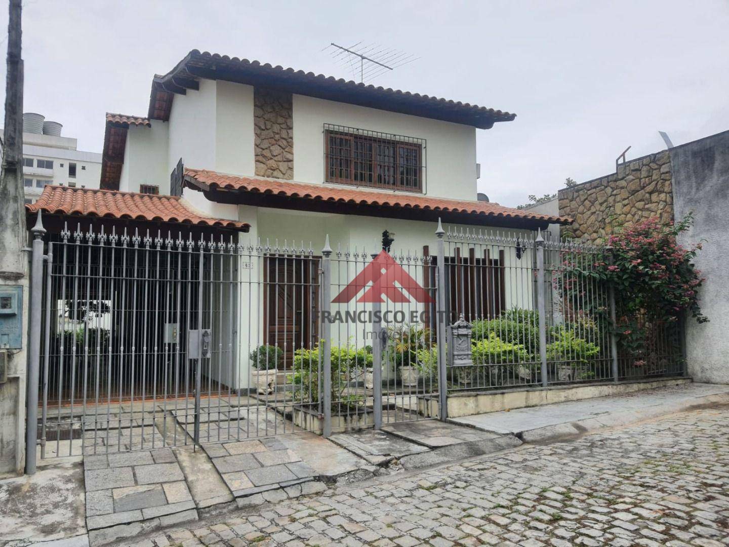 Casa à venda com 3 quartos, 82m² - Foto 1