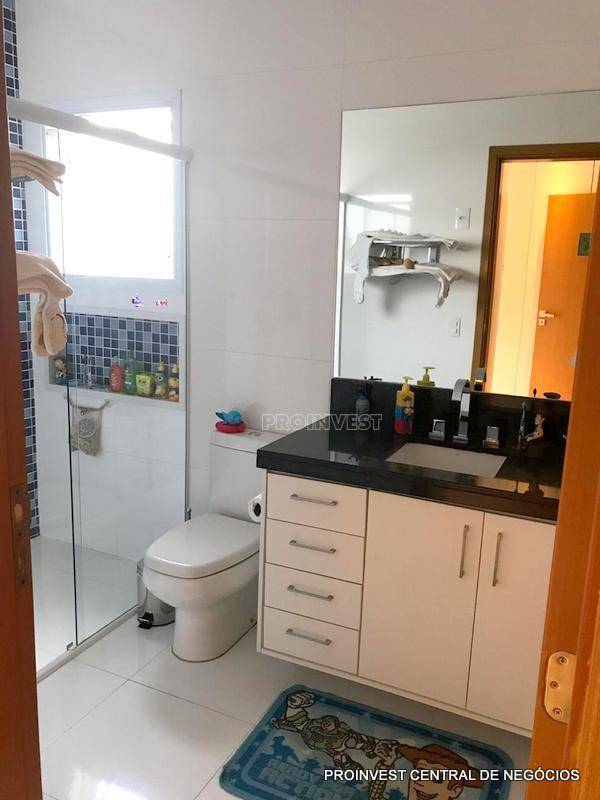 Casa de Condomínio à venda com 4 quartos, 390m² - Foto 19