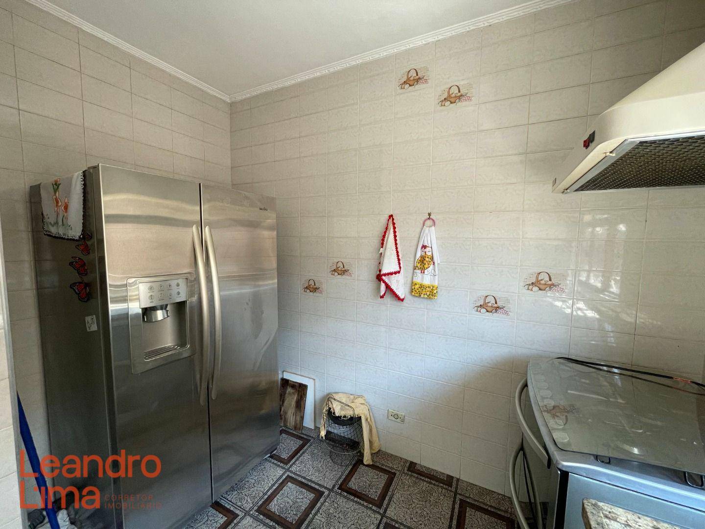 Casa à venda com 4 quartos, 350m² - Foto 8