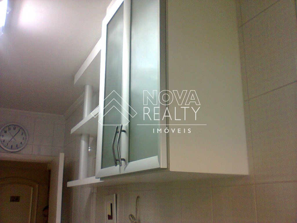 Apartamento à venda com 2 quartos, 64m² - Foto 14