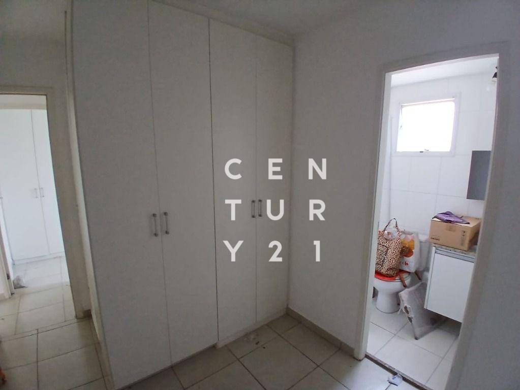 Apartamento para alugar com 3 quartos, 95m² - Foto 17