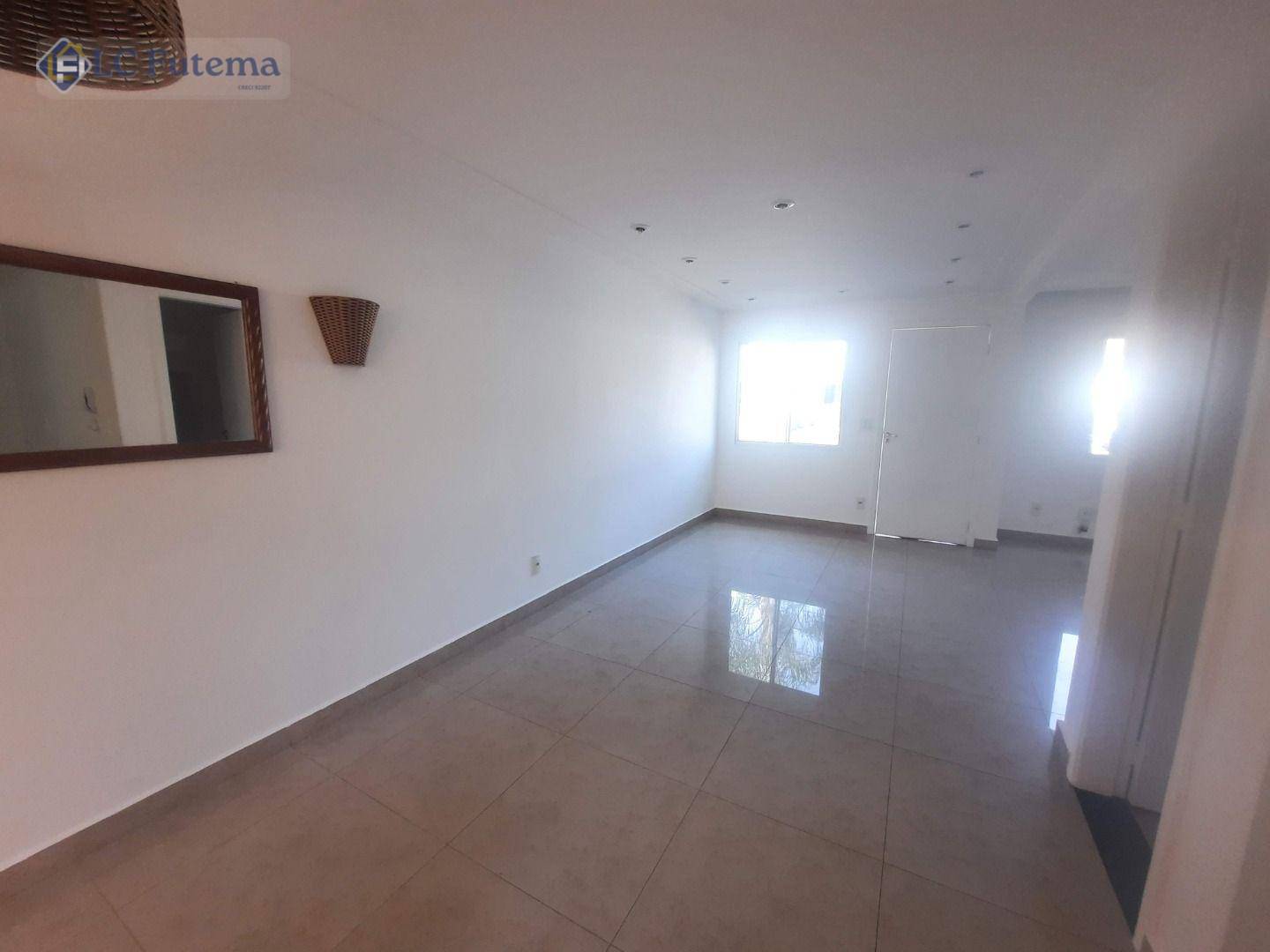 Casa de Condomínio para alugar com 3 quartos, 116m² - Foto 5