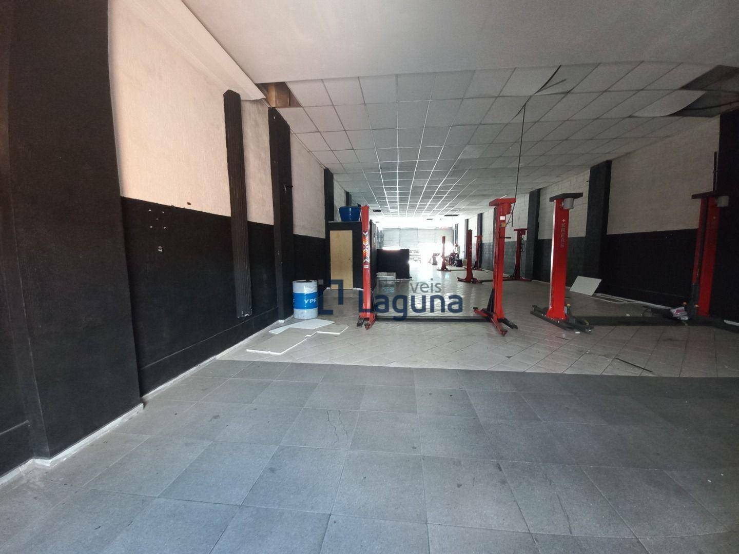 Depósito-Galpão-Armazém à venda e aluguel, 686m² - Foto 4