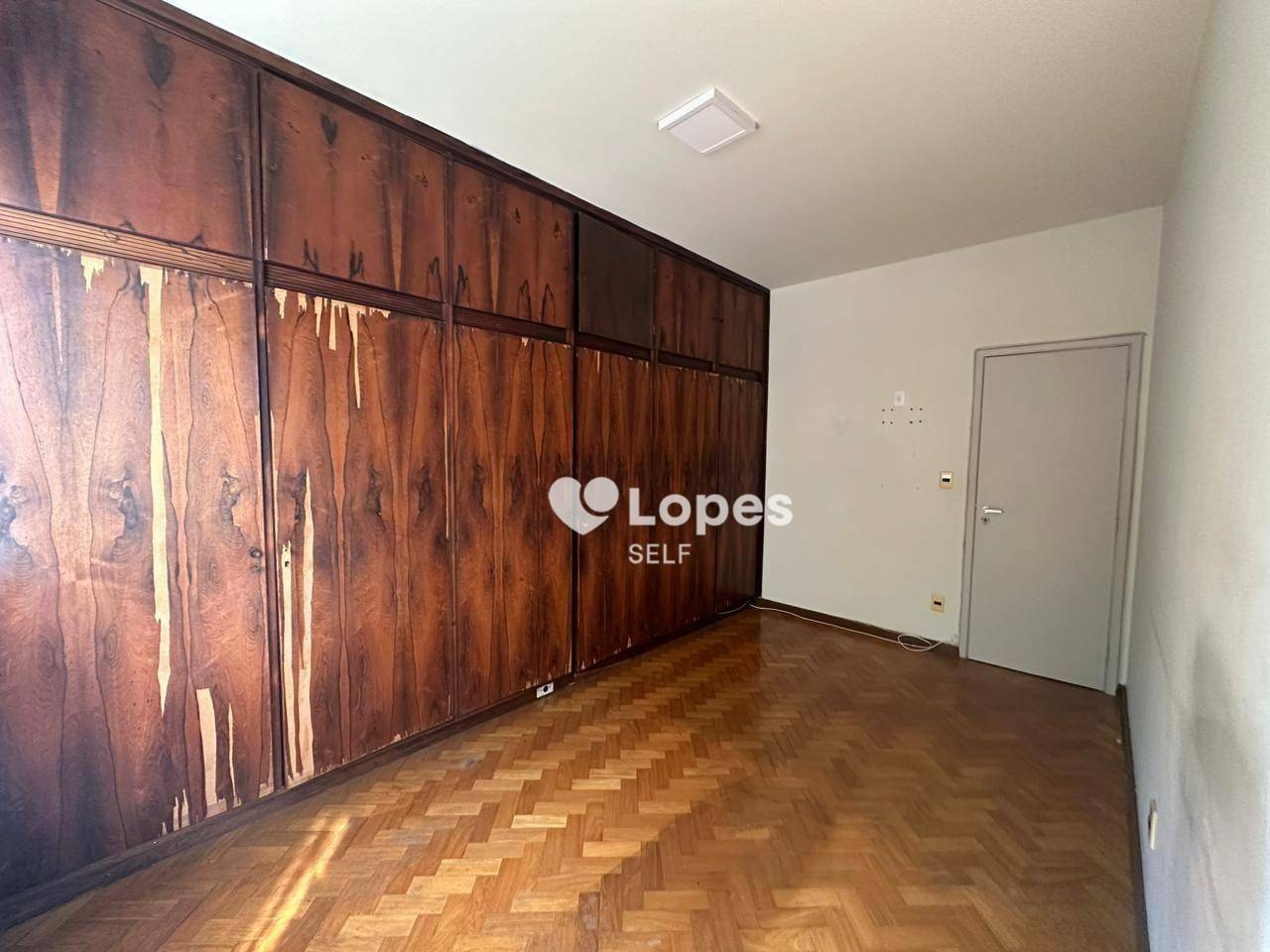 Apartamento à venda com 3 quartos, 161m² - Foto 5