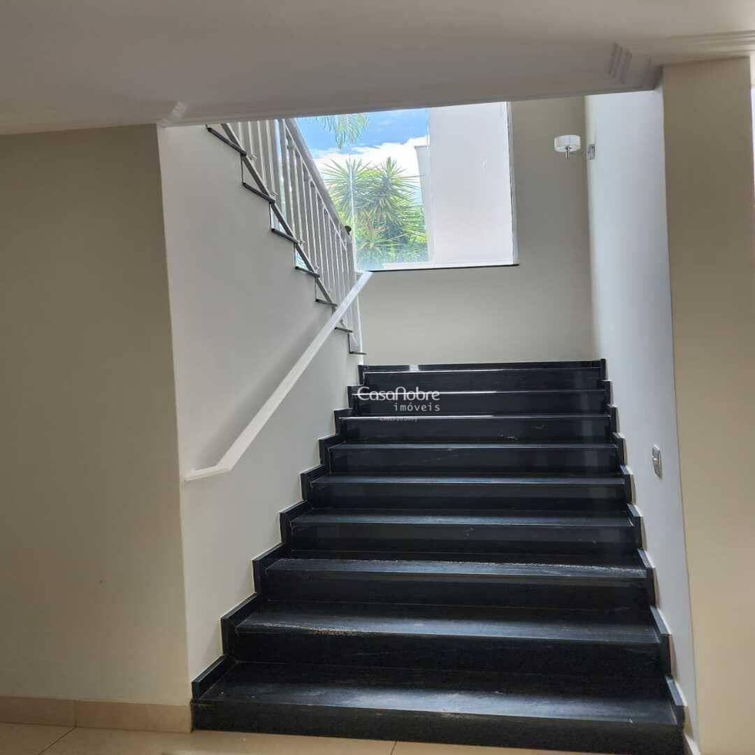 Casa de Condomínio à venda com 5 quartos, 273m² - Foto 10