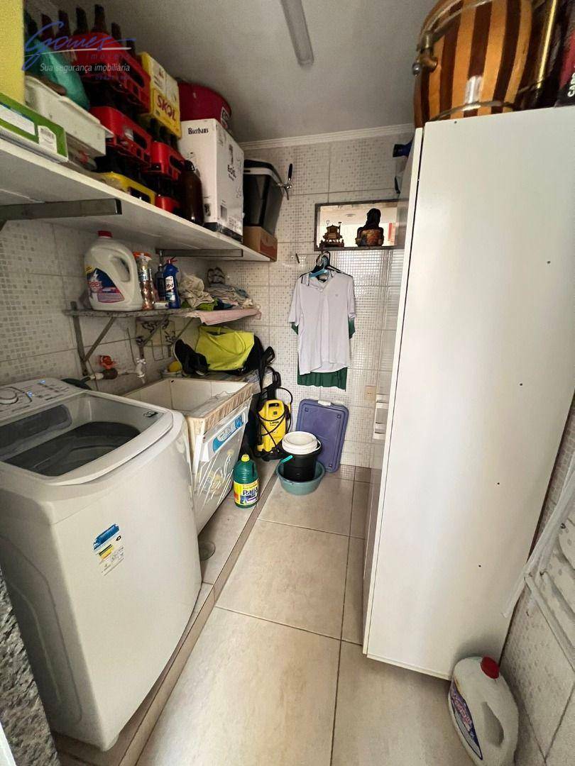 Sobrado à venda com 3 quartos, 200m² - Foto 13