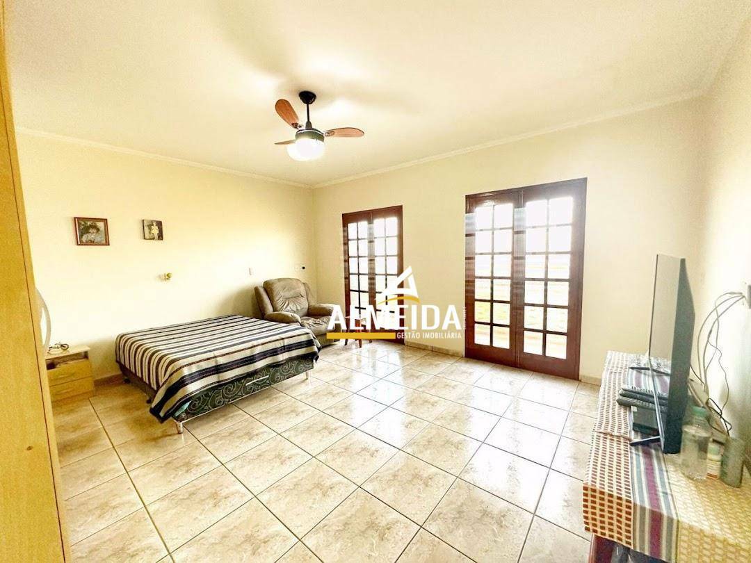 Casa, 3 quartos, 188 m² - Foto 12