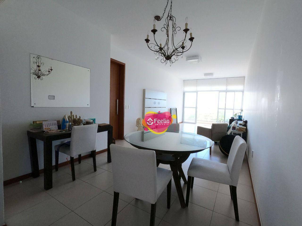 Apartamento à venda com 3 quartos, 182m² - Foto 4