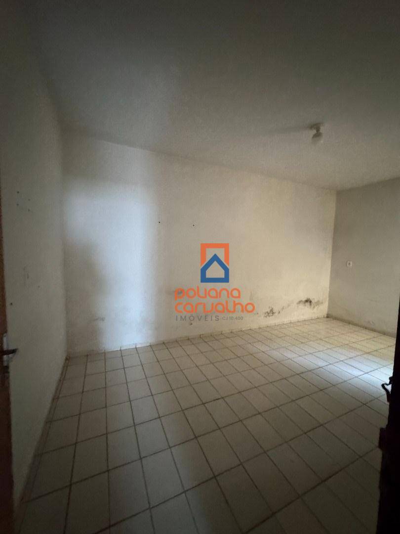 Casa para alugar com 3 quartos, 100m² - Foto 13