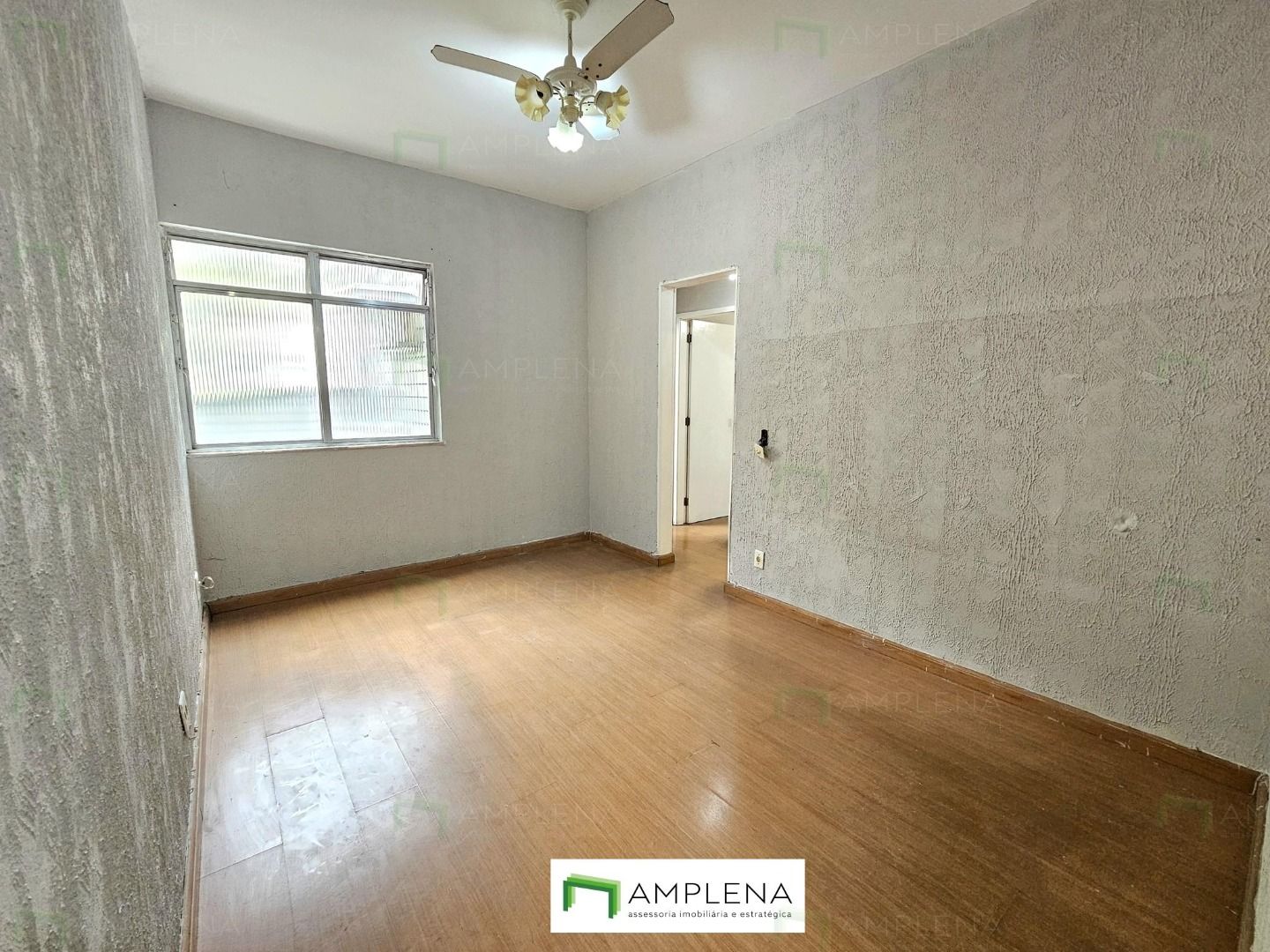 Apartamento à venda com 2 quartos, 40m² - Foto 1