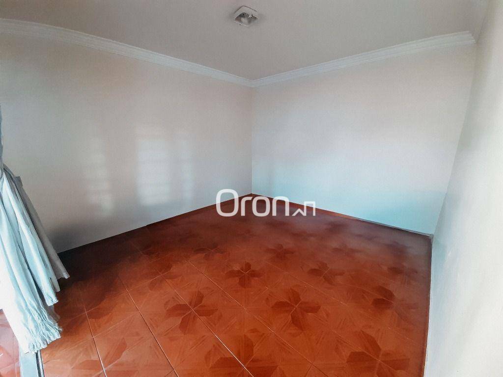 Casa à venda com 4 quartos, 200m² - Foto 5