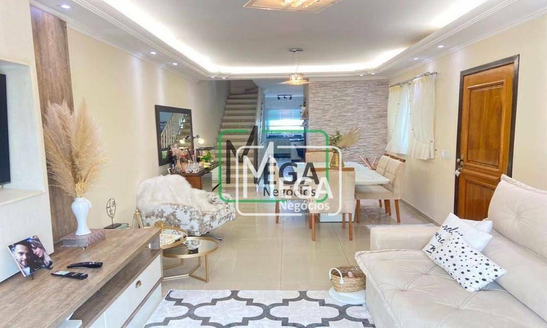 Casa à venda com 3 quartos, 240m² - Foto 2