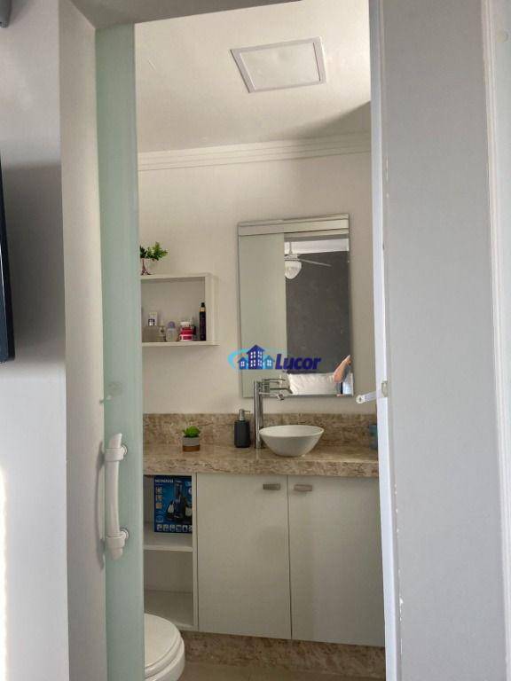 Apartamento à venda com 2 quartos, 68m² - Foto 17