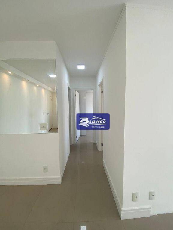 Apartamento para alugar com 2 quartos, 65m² - Foto 16