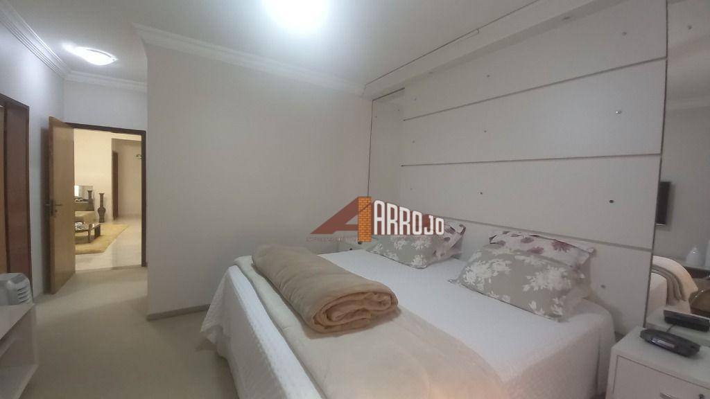 Sobrado à venda com 4 quartos, 480m² - Foto 18