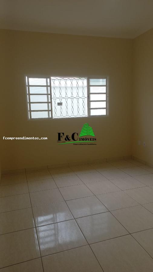 Casa à venda com 3 quartos, 168m² - Foto 4