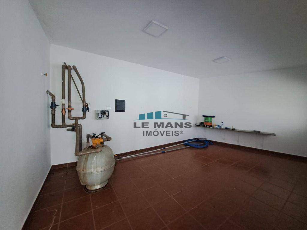 Casa à venda e aluguel com 3 quartos, 267m² - Foto 40