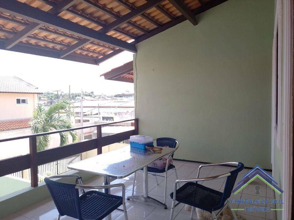 Casa à venda com 3 quartos, 174m² - Foto 11