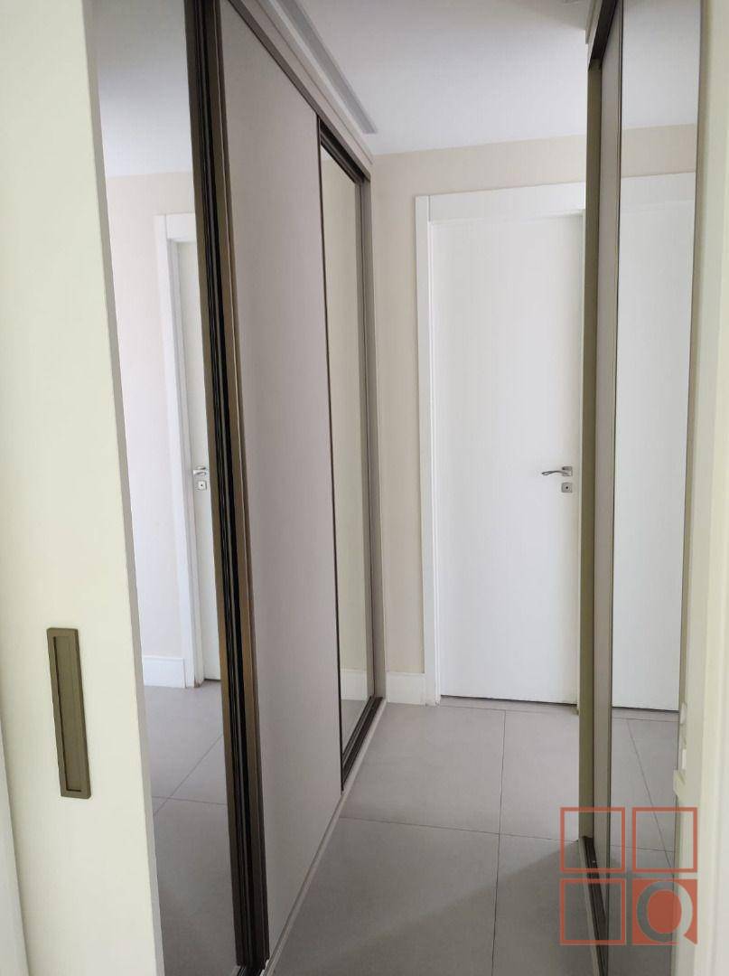 Apartamento à venda com 3 quartos, 127m² - Foto 13