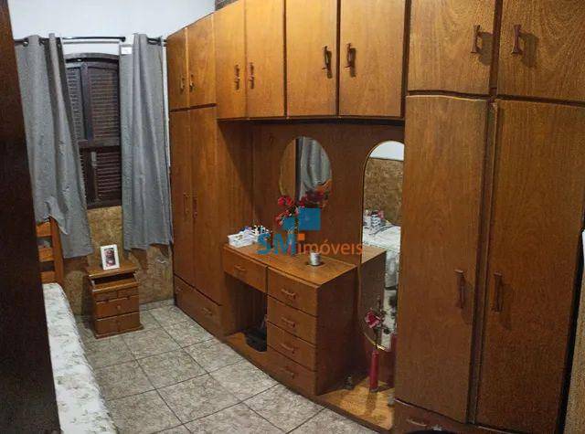 Casa à venda com 3 quartos, 230m² - Foto 11