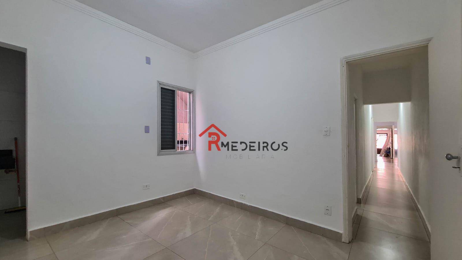 Casa à venda com 3 quartos, 90m² - Foto 10