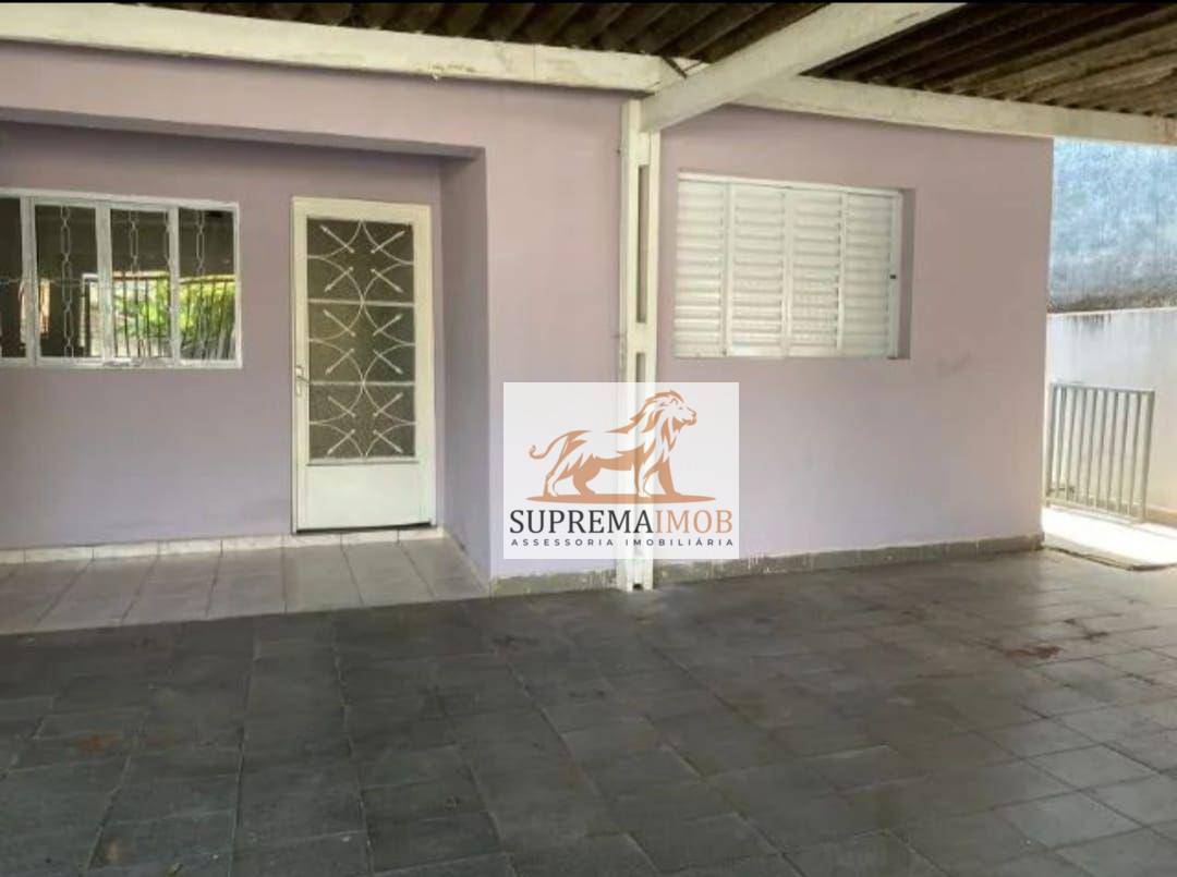 Casa à venda com 5 quartos, 211m² - Foto 2