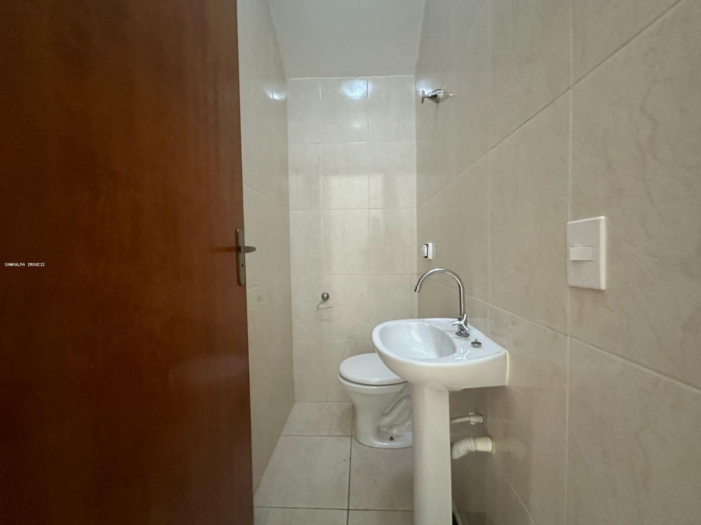 Casa à venda com 3 quartos, 99m² - Foto 4