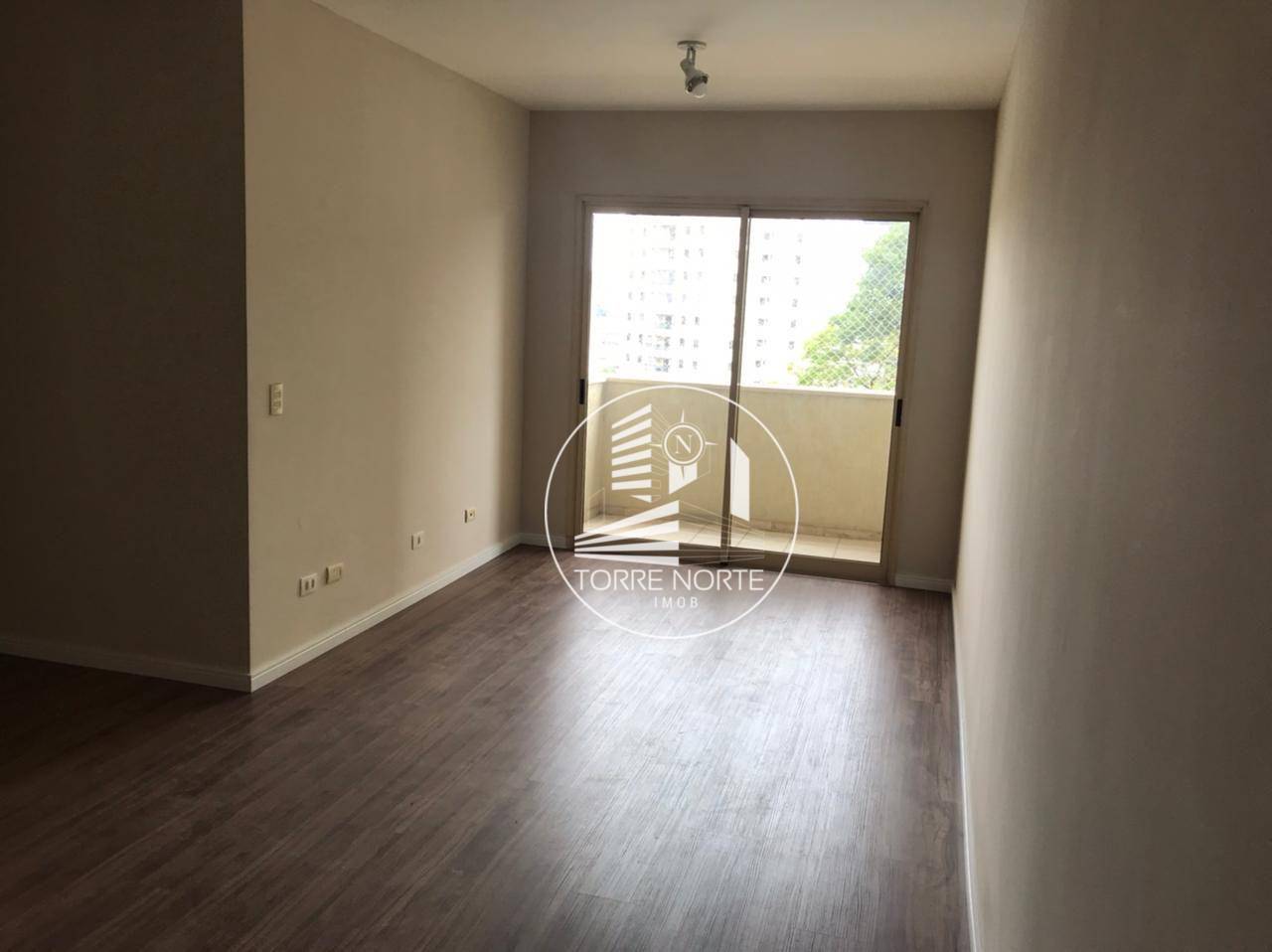 Apartamento à venda com 3 quartos, 85m² - Foto 1