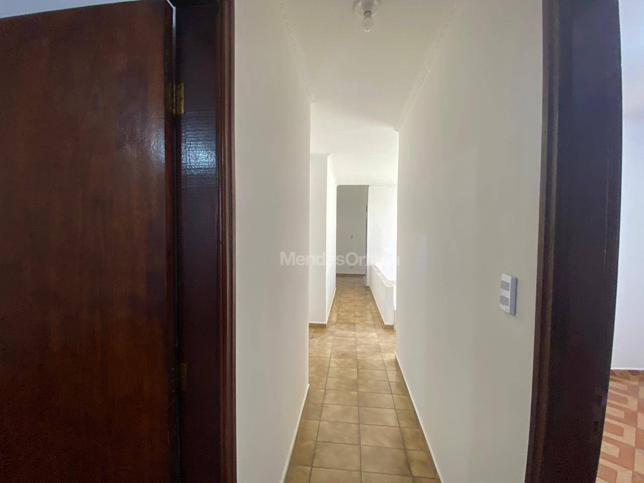 Casa para alugar com 3 quartos, 255m² - Foto 17