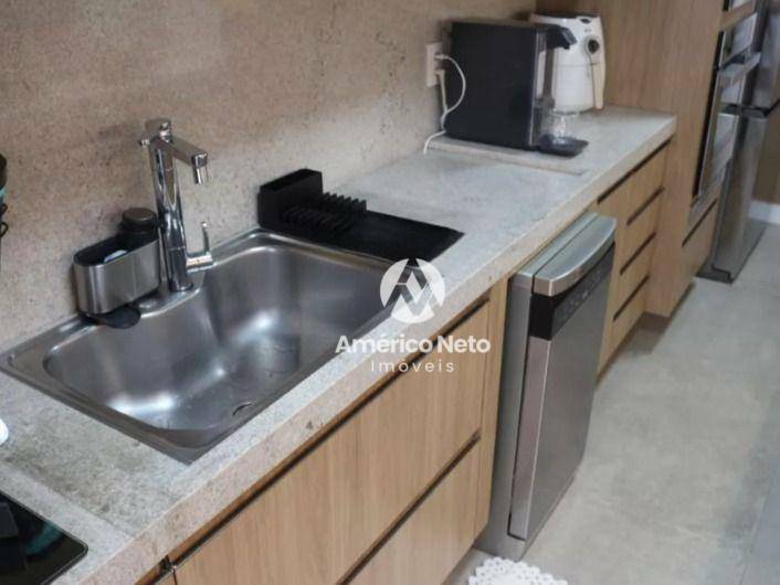 Apartamento à venda com 3 quartos, 107m² - Foto 4