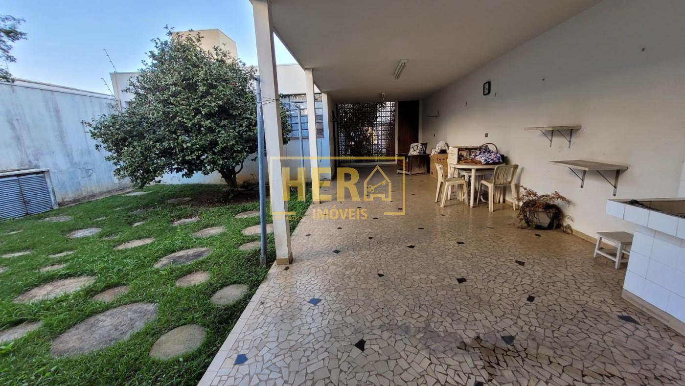 Casa à venda com 3 quartos, 372m² - Foto 45