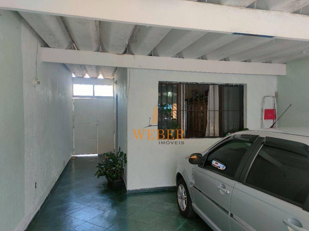 Sobrado à venda com 3 quartos, 130m² - Foto 2