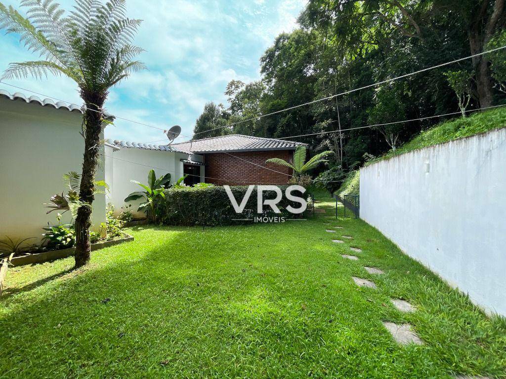 Casa de Condomínio à venda com 5 quartos, 258m² - Foto 6