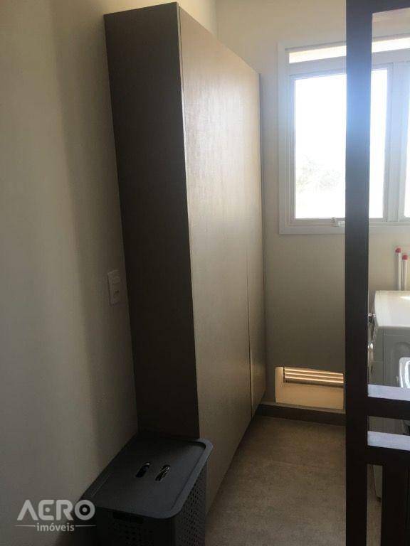 Apartamento à venda com 2 quartos, 64m² - Foto 12