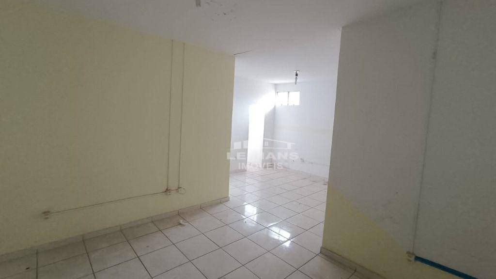 Casa para alugar com 2 quartos, 132m² - Foto 8