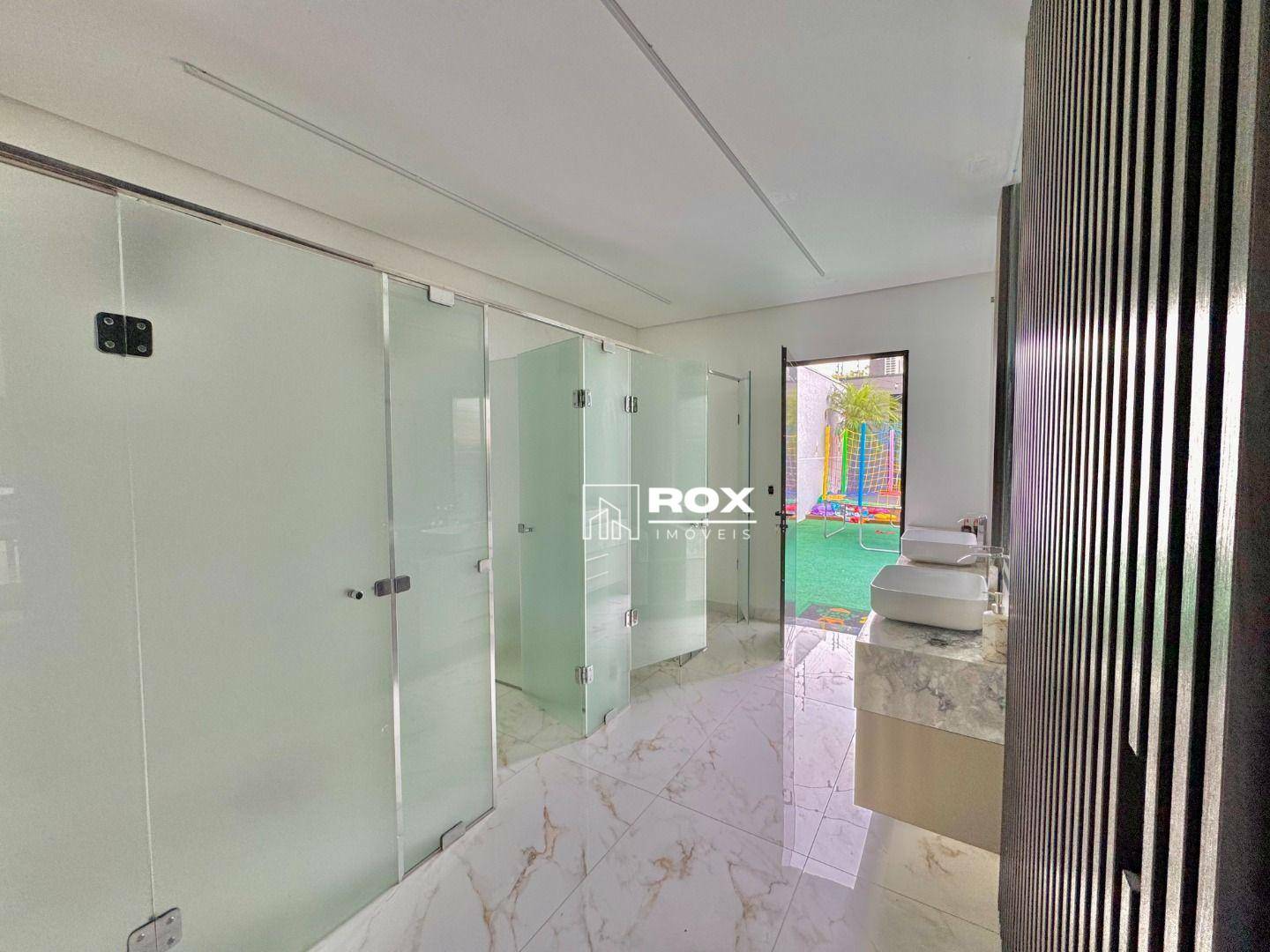 Casa à venda com 4 quartos, 490m² - Foto 47