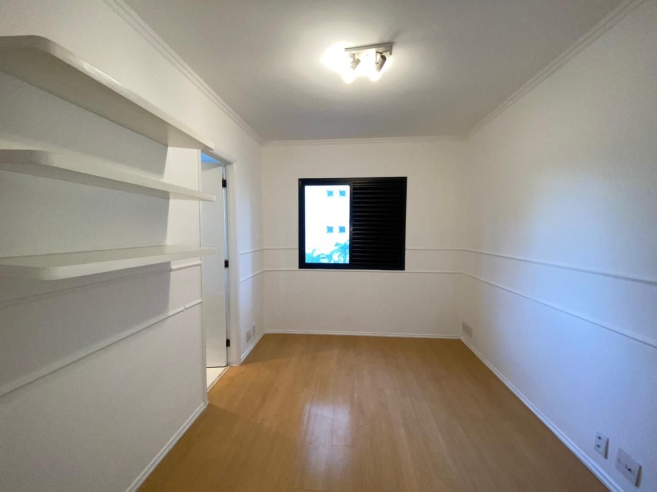 Apartamento à venda com 3 quartos, 230m² - Foto 5