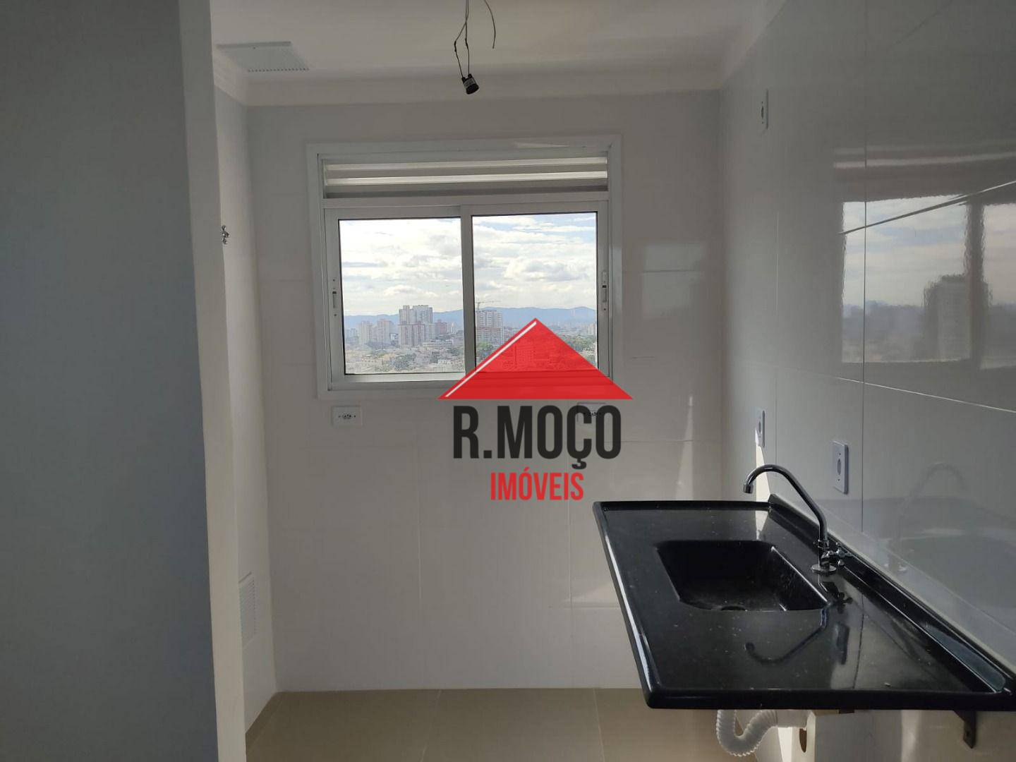 Apartamento à venda com 2 quartos, 39m² - Foto 9