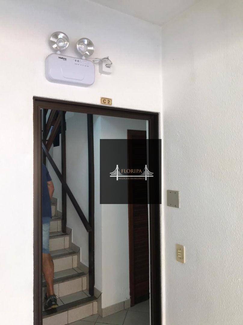 Apartamento à venda com 2 quartos, 63m² - Foto 19