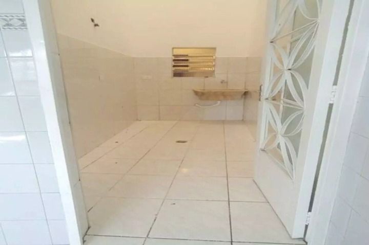 Sobrado à venda com 3 quartos, 240m² - Foto 30