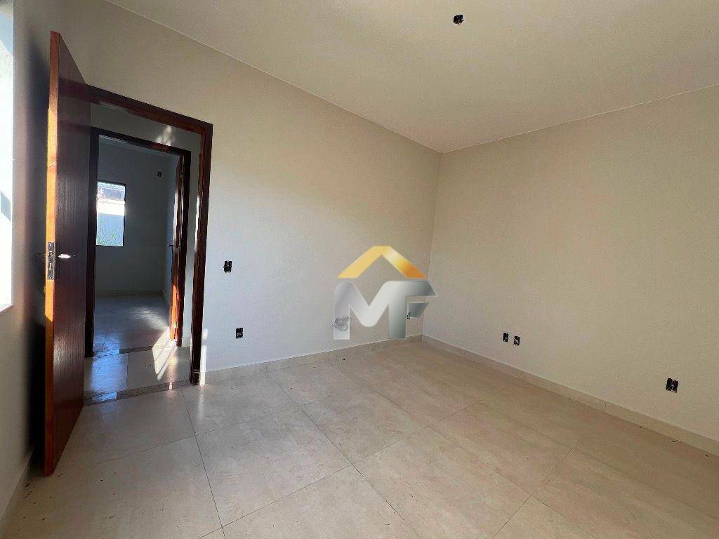 Casa à venda com 3 quartos, 79m² - Foto 12