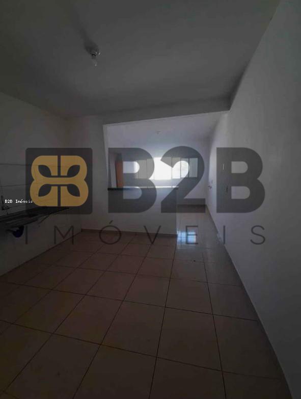 Casa à venda com 2 quartos, 150m² - Foto 9